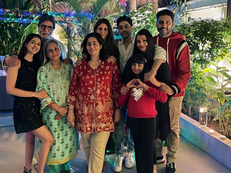 Agastya Nanda Full Family